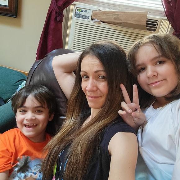 Meet your Posher, Kathryn (Kat) - Picture 7 of 10